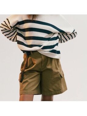 NWT Madewell The Harlow Pleated High-Waist
Cargo Shorts Khaki - Size 8